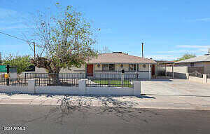 64Th, PHOENIX, AZ 85033