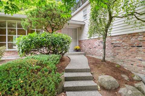 176Th, BELLEVUE, WA 98008