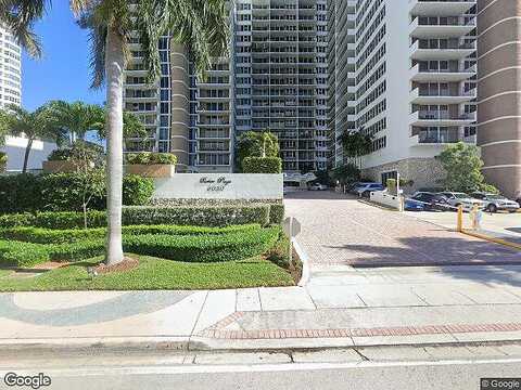 Ocean, HALLANDALE BEACH, FL 33009