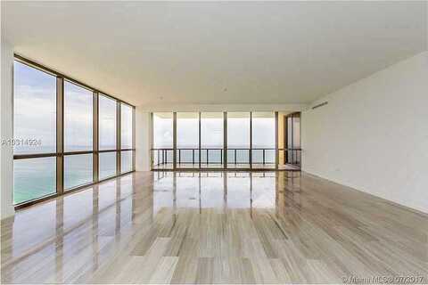 Collins, SUNNY ISLES BEACH, FL 33160