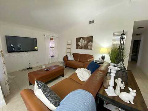 Forest, HOLLYWOOD, FL 33026