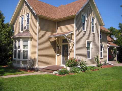 Wacouta, PRAIRIE DU CHIEN, WI 53821