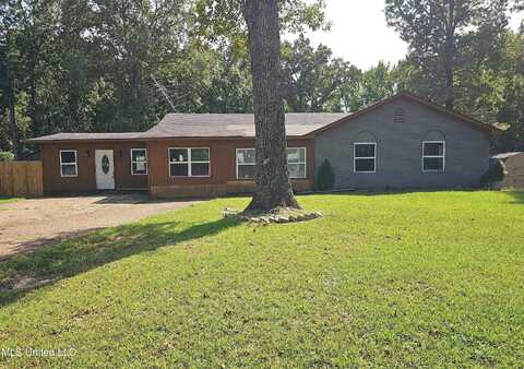 Caroline, HORN LAKE, MS 38637