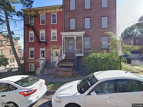 1St St, NEWBURGH, NY 12550