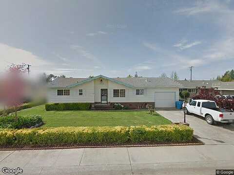 17Th, OLIVEHURST, CA 95961