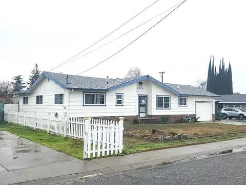 17Th, OLIVEHURST, CA 95961