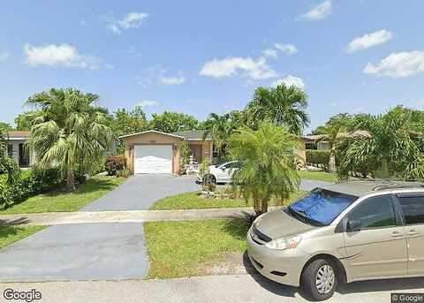 44Th, LAUDERDALE LAKES, FL 33319