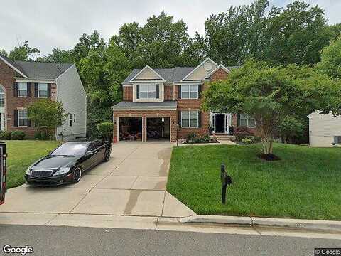 Kaveh, UPPER MARLBORO, MD 20772