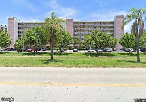 14Th, HALLANDALE BEACH, FL 33009