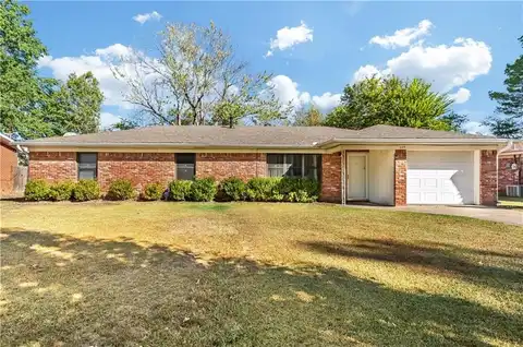 209 Eliff ST, Siloam Springs, AR 72761