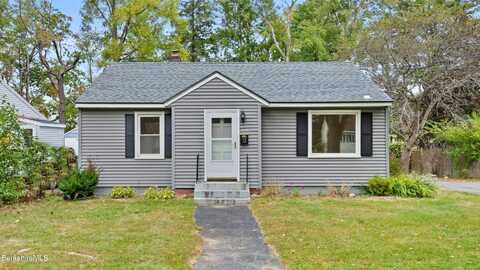 32 Patricia Ave, Pittsfield, MA 01201