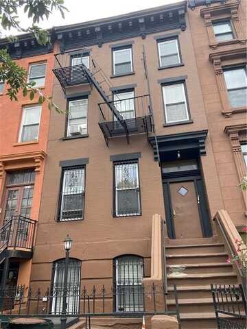 152 Putnam Avenue, Brooklyn, NY 11216