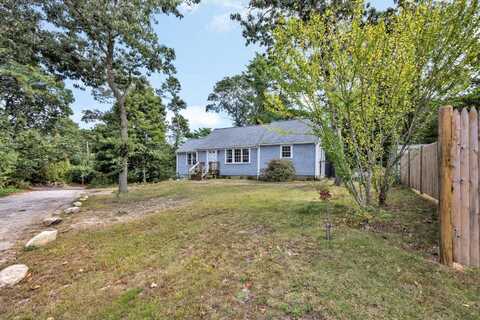 20 Louise Lane, East Falmouth, MA 02536