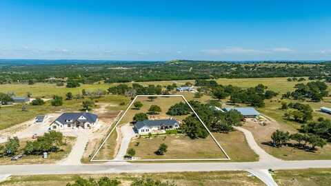 1944 Axis Circle, Fredericksburg, TX 78624