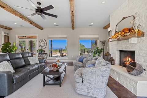1944 Axis Circle, Fredericksburg, TX 78624