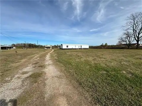 255 ENGLISH Road, Plaucheville, LA 71362