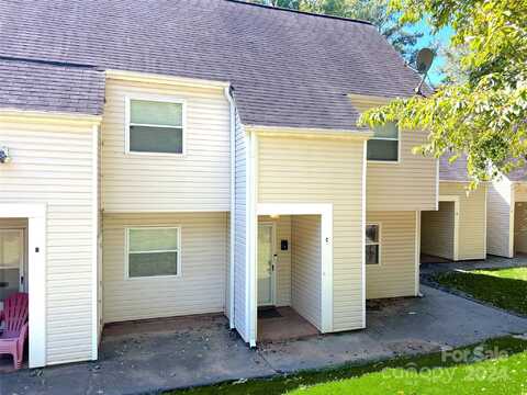 9109 Troon Lane, Charlotte, NC 28214