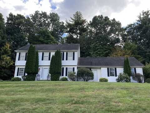 107 Cougar Drive, Manchester, CT 06040