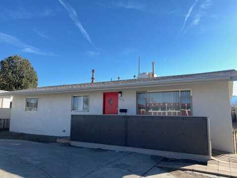 2620 DAKOTA Street NE, Albuquerque, NM 87110