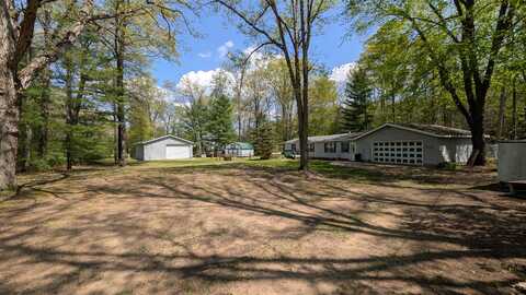 6356 N Mac Road, Irons, MI 49644