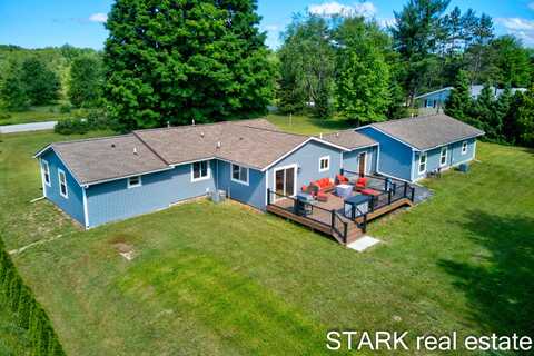 2906 Hyde Park Road, Muskegon, MI 49445