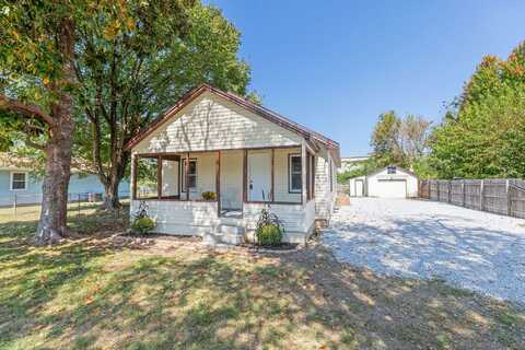 2425 E Atlantic Street, Springfield, MO 65803
