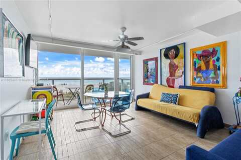 5445 Collins Ave, Miami Beach, FL 33140