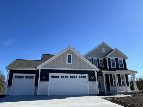 W177n7504 Amethyst Dr, Menomonee Falls, WI 53051