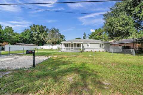 12304 N OAKLEAF AVENUE, TAMPA, FL 33612