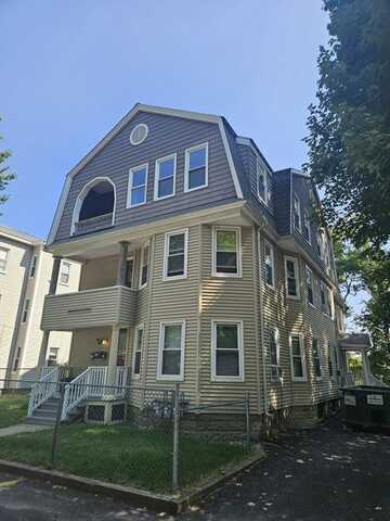 60 Lakewood St, Worcester, MA 01603