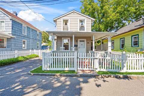 50 15th Avenue, Sea Cliff, NY 11579