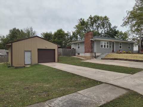 111 Brinkerhoff, Moberly, MO 65270