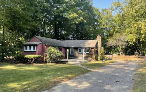 39 Hill Road, Tilton, NH 03276