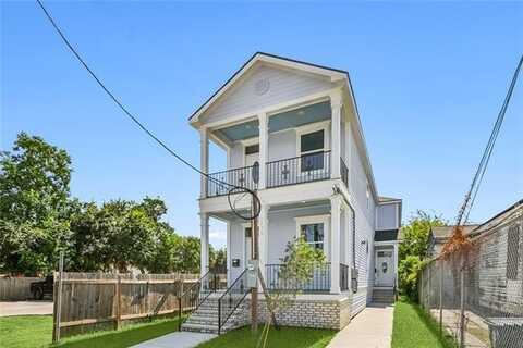 2732 IBERVILLE Street, New Orleans, LA 70119