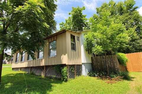 516 W Fox Street, Tahlequah, OK 74464