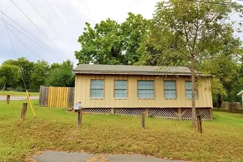 516 W Fox Street, Tahlequah, OK 74464