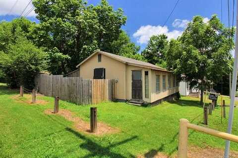 516 W Fox Street, Tahlequah, OK 74464
