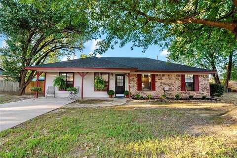 6725 Pecan Place, Reno, TX 75462