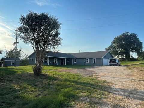 396 An County Rd 427, PALESTINE, TX 75803