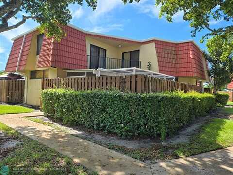 8352 Trent Court, Boca Raton, FL 33433