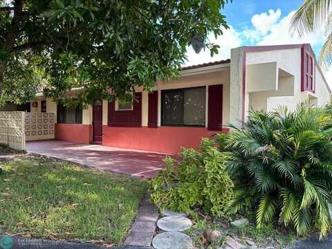 10511 NW 43rd Ct, Coral Springs, FL 33065