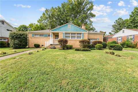 23 Brookfield Drive, Hampton, VA 23666