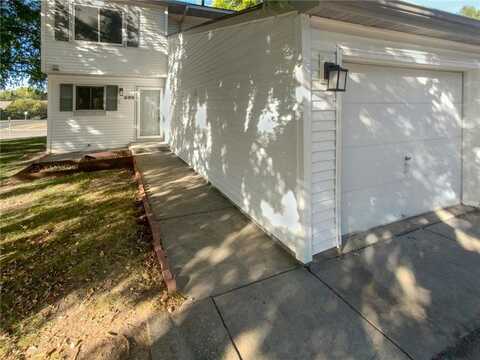 699 E Burnsville Parkway, Burnsville, MN 55337