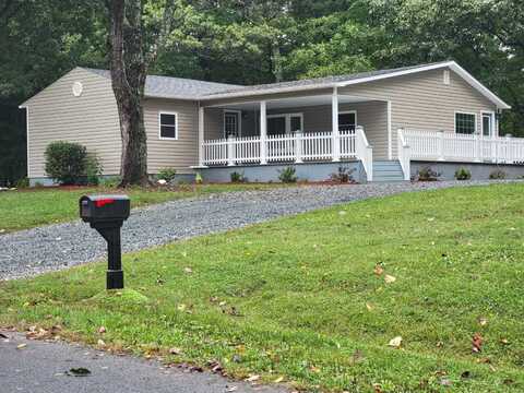 640 Cooks Knob RD, Ferrum, VA 24088