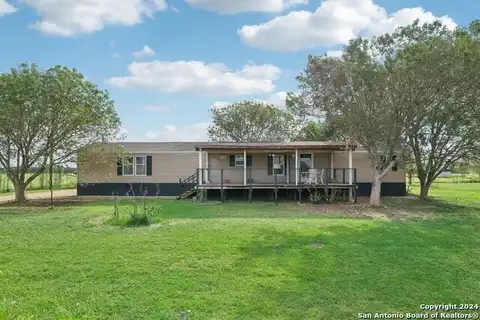 3368 state highway 173, Hondo, TX 78861