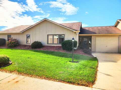 16 Commons West, Saginaw, MI 48603