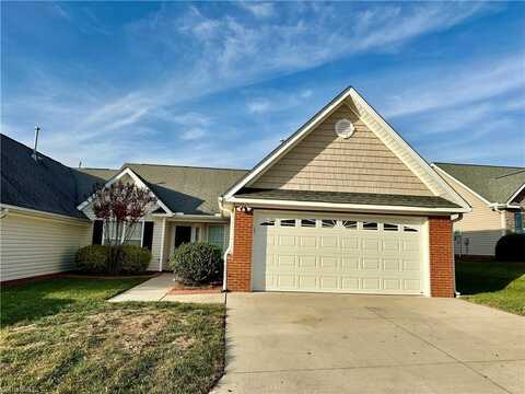 678 Chas Court, High Point, NC 27265