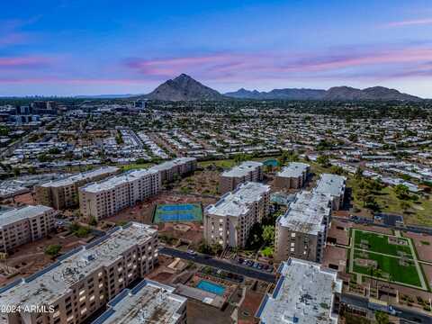 7970 E CAMELBACK Road, Scottsdale, AZ 85251