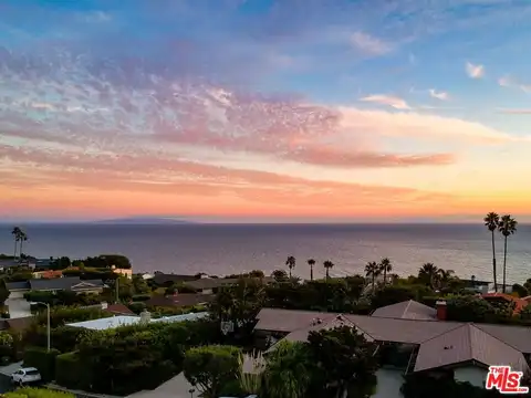 20481 Royal Stone Dr, Malibu, CA 90265