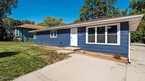 252 Greenfield Parkway, Des Moines, IA 50320